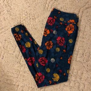 LuLaRoe Leggings- Tall and Curvy